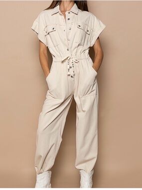 POL #511 Utility Drawstring Jumpsuit in Beige Short Sleeve Size Large